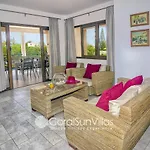 Exceptional Large Villa, Free Heated Pool 1 Nov - 15 Jan, Privacy,prime Location فيلة *