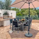 فيلة Exceptional Large Villa, Free Heated Pool 1 Nov - 15 Jan, Privacy,prime Location