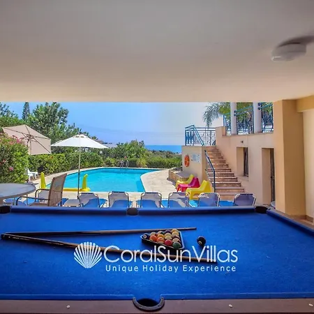 Exceptional Large Villa, Free Heated Pool 1 Nov - 15 Jan, Privacy,prime Location