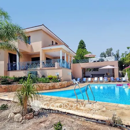 Exceptional Large Villa, Free Heated Pool 1 Nov - 15 Jan, Privacy,prime Location פאהיה