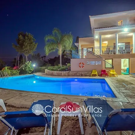 Βίλα Exceptional Large Villa, Free Heated Pool 1 Nov - 15 Jan, Privacy,prime Location Πέγεια