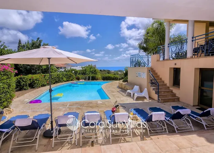 Villa Exceptional Large Villa, Free Heated Pool 1 Nov - 15 Jan, Privacy,prime Location *