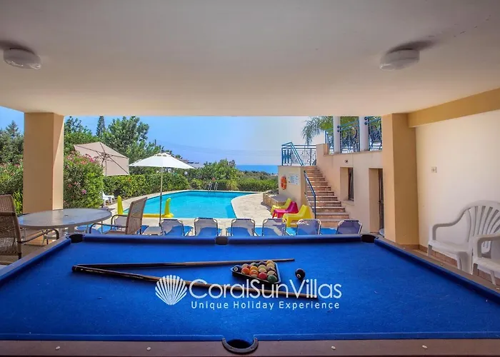 Exceptional Large Villa, Free Heated Pool 1 Nov - 15 Jan, Privacy,prime Location