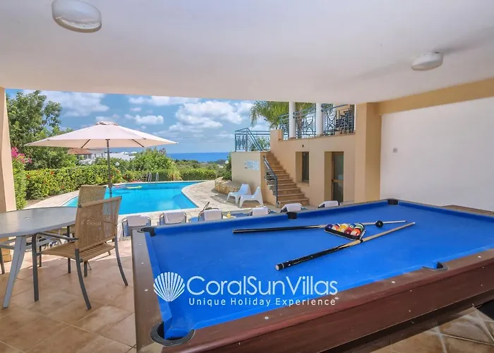 Villa Exceptional Large Villa, Free Heated Pool 1 Nov - 15 Jan, Privacy,prime Location